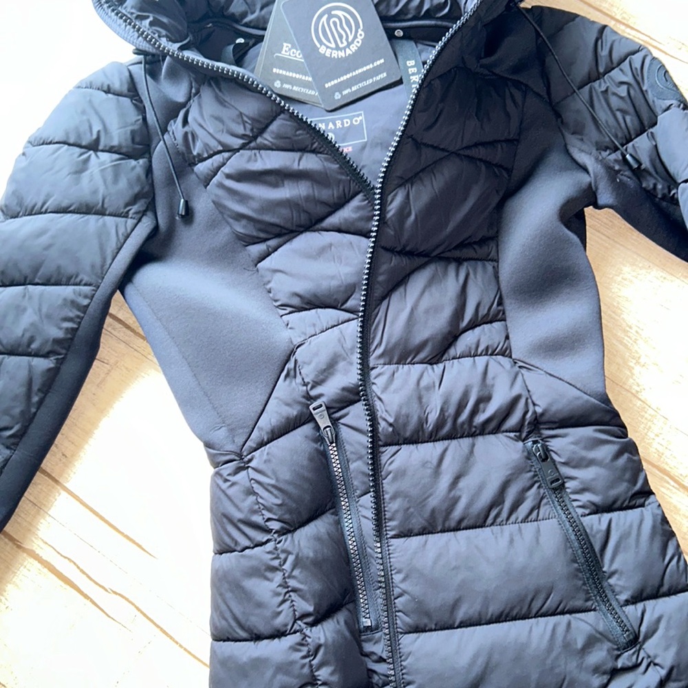 Bernardo NWT Packable EcoPlume Hooded Walker Coat, XS - Picture 9 of 11